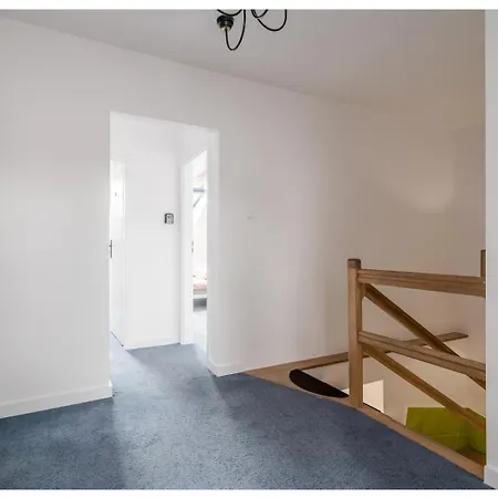 Pluto - 15 Min To Old Town *